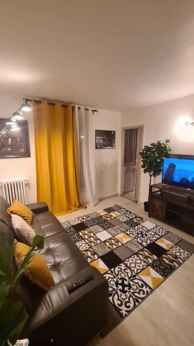 Emplacement Exceptionnel Et Rare Paris Suresnes Longchamp Kültér fotó